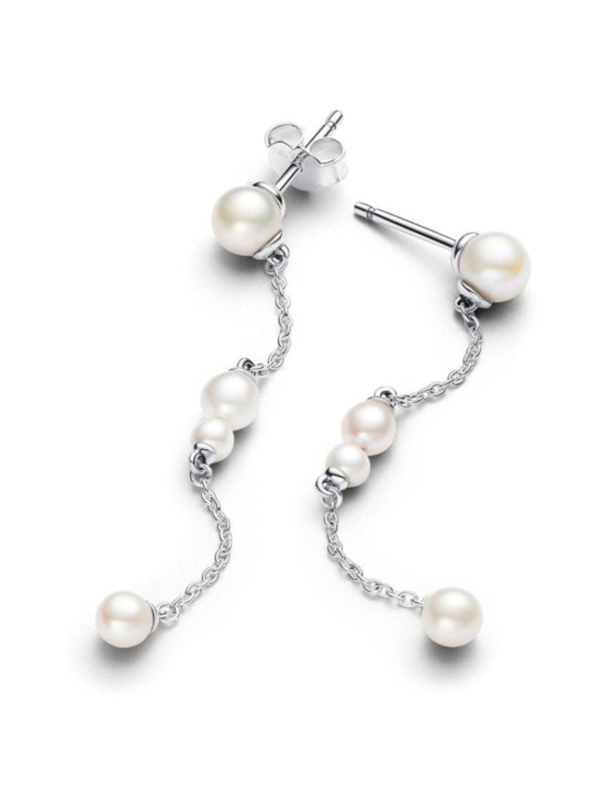 Pandora - Käsitellyt makeanveden viljellyt helmet -riipuskorvakorut Sterling silver drop earrings with white treated freshwater cultured pearl Sterling silver  Treated freshwater cultured pearl White 293152C01 | Stockmann - photo 1