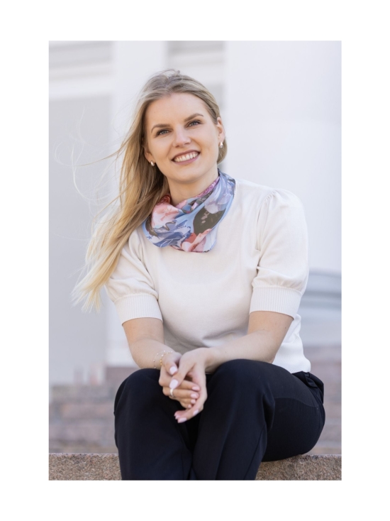 Lasessor - Debbie -silkkihuivi - V.SININEN | Stockmann - photo 3