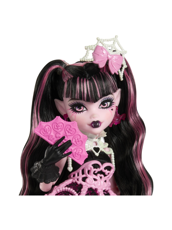 MONSTER HIGH - MONSTER HIGH pelottava suloinen syntymäpäivä - Draculaura-nukke - photo 6 MONSTER HIGH - MONSTER HIGH pelottava suloinen syntymäpäivä - Draculaura-nukke | Stockmann - photo 6