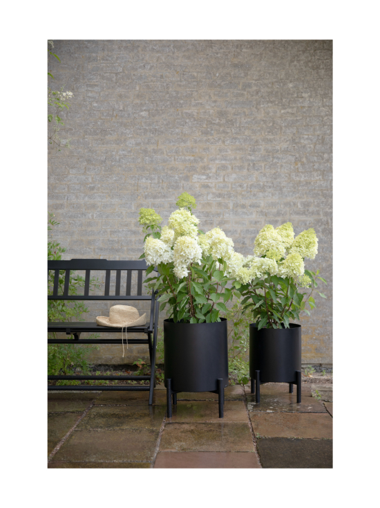 Eva Solo Outdoor - Simply Grow ulkoruukku Ø 37 cm - MUSTA - photo 4 Eva Solo Outdoor - Simply Grow ulkoruukku Ø 37 cm - MUSTA | Stockmann - photo 4