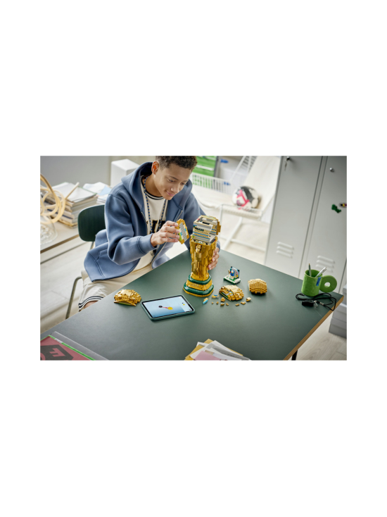 LEGO EDITIONS - LEGO Editions Football FIFA World Cup ‑turnauksen virallinen palkinto 43020 | Stockmann - photo 4