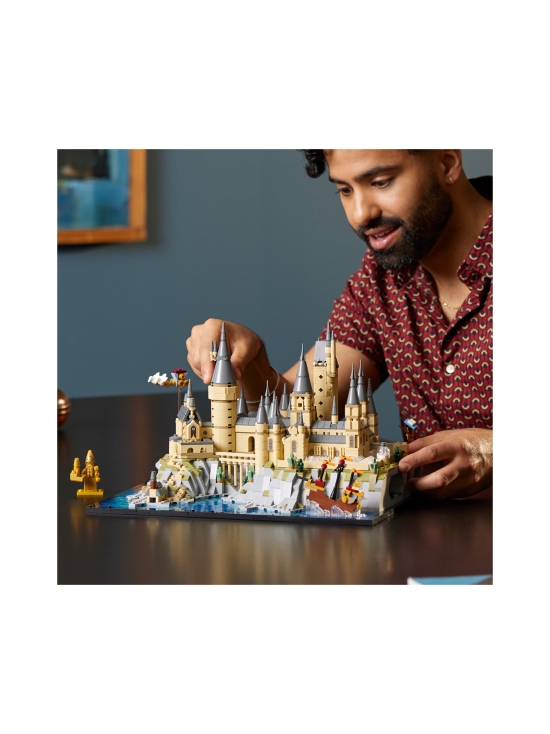 LEGO HARRY POTTER - LEGO Harry Potter Tylypahkan linna ja maat 76419 | Stockmann - photo 4