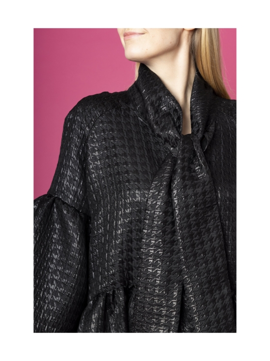 Miia Halmesmaa - LUSH- MEKKO, KUKONASKEL MUSTA - MUSTA | Stockmann - photo 5