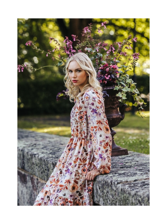 Nakoa - Ulrika Dress, Daisies - DAISIES - photo 5 Nakoa - Ulrika Dress, Daisies - DAISIES | Stockmann - photo 5