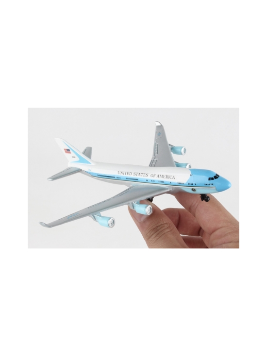 Daron - DARON Air Force One Metallinen lentokone, 15,5 cm - photo 4 Daron - DARON Air Force One Metallinen lentokone, 15,5 cm | Stockmann - photo 4