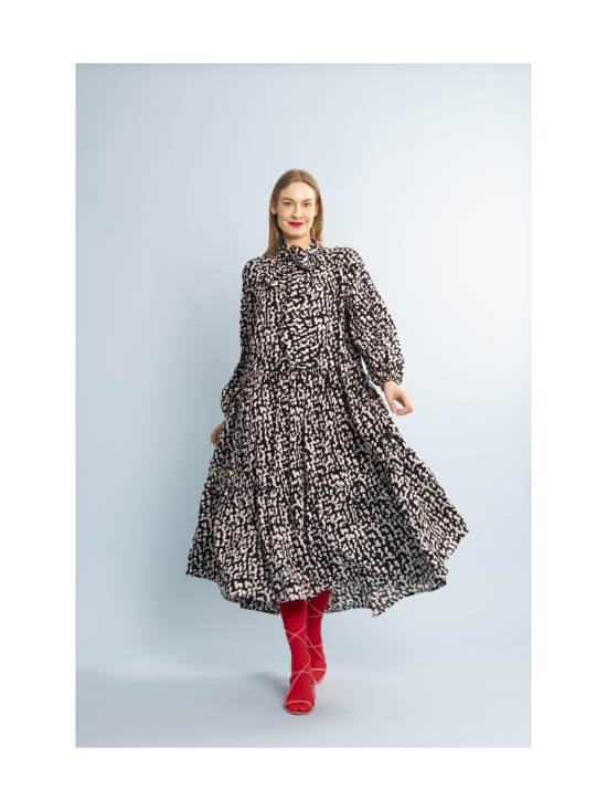 Miia Halmesmaa - FLOWY - MEKKO PITKÄ, MUSTAVALKOINEN - MUSTA/VALKOINEN | Stockmann - photo 1