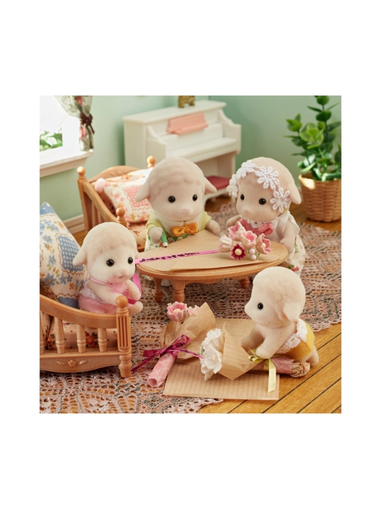 SYLVANIAN FAMILIES - SYLVANIAN FAMILIES Lammasperhe - photo 6 SYLVANIAN FAMILIES - SYLVANIAN FAMILIES Lammasperhe | Stockmann - photo 6