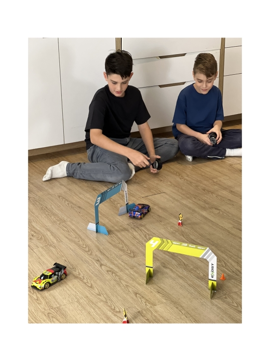 EXOST - EXOST Kauko-ohjattava autosetti Build 2 Drive Duo | Stockmann - photo 4