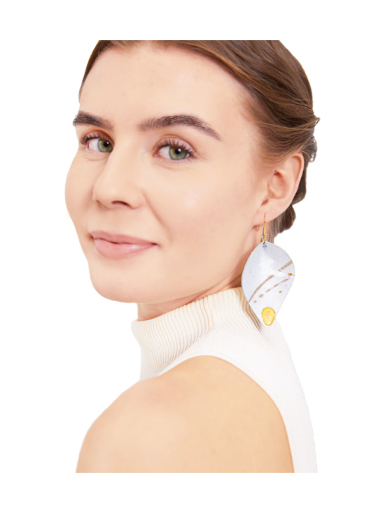 VIAMINNET - Viaminnet x Lotta Sirén -korvakorut - MUSTA / VALKOINEN / KULTA - photo 3 VIAMINNET - Viaminnet x Lotta Sirén -korvakorut - MUSTA / VALKOINEN / KULTA | Stockmann - photo 3