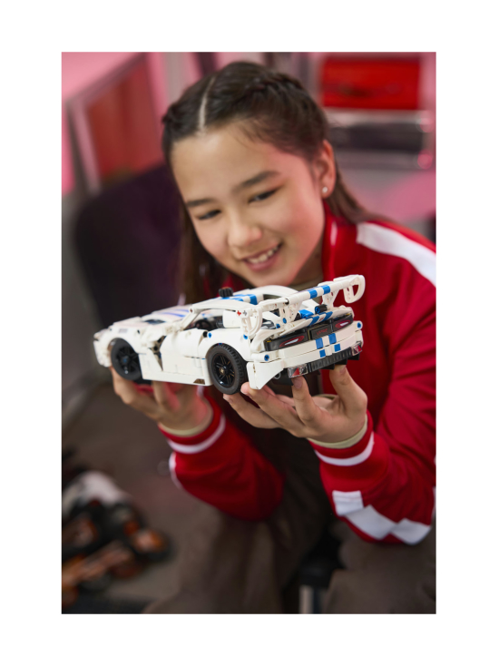 LEGO TECHNIC - LEGO Technic Dodge Viper GTS-R ‑urheiluauto 42234 | Stockmann - photo 5