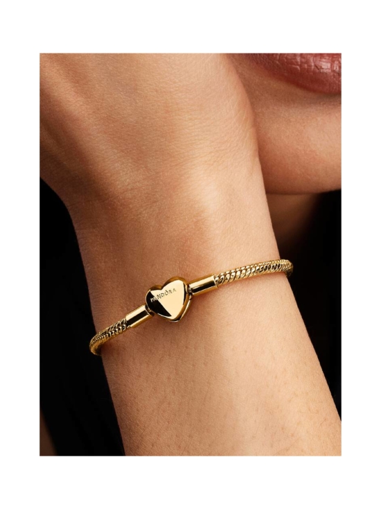 Pandora - Heart Clasp Faceted Snake Chain Bracelet - 564236C00 | Stockmann - photo 2