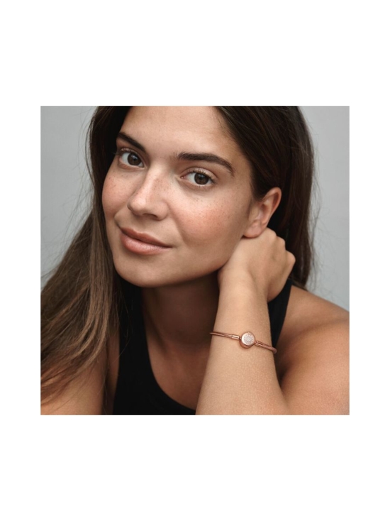Snake chain 14k rose gold-plated bracelet and crown O clasp with clear cubic zirconia Pandora Moments säihkyvä kruunupäinen O -käärmeketjurannekoru 589046C01