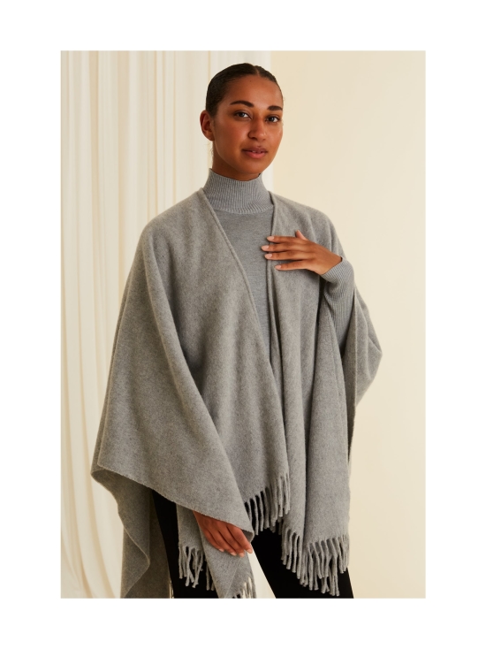 Voglia - CLARISSA Hapsullinen villa-kashmirponcho - VAALEANHARMAA - photo 2 Voglia - CLARISSA Hapsullinen villa-kashmirponcho - VAALEANHARMAA | Stockmann - photo 2