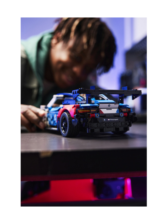 LEGO TECHNIC - LEGO Technic BMW M4 GT3 EVO ‑kilpa-auto 42226 | Stockmann - photo 4