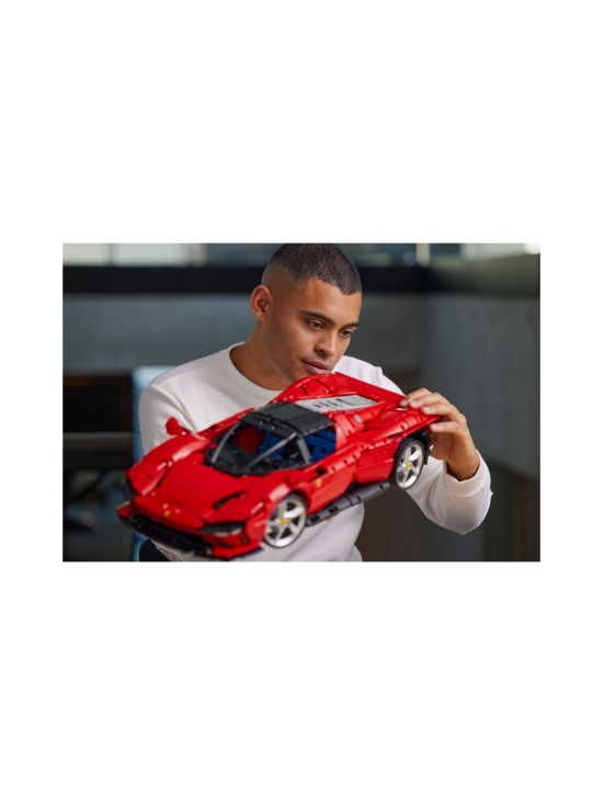 LEGO TECHNIC - LEGO Technic Ferrari Daytona SP3 42143 | Stockmann - photo 5