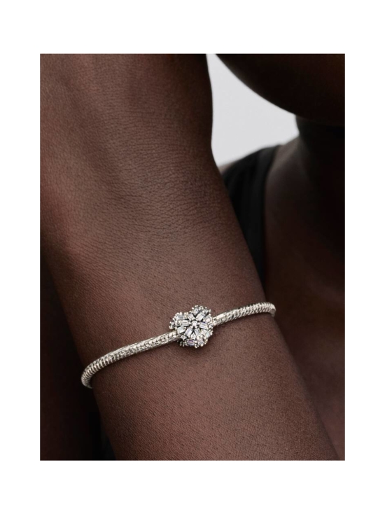Pandora - Pandora Piikikkäänä säihkyvä sydän -hela 794240C01 | Stockmann - photo 6