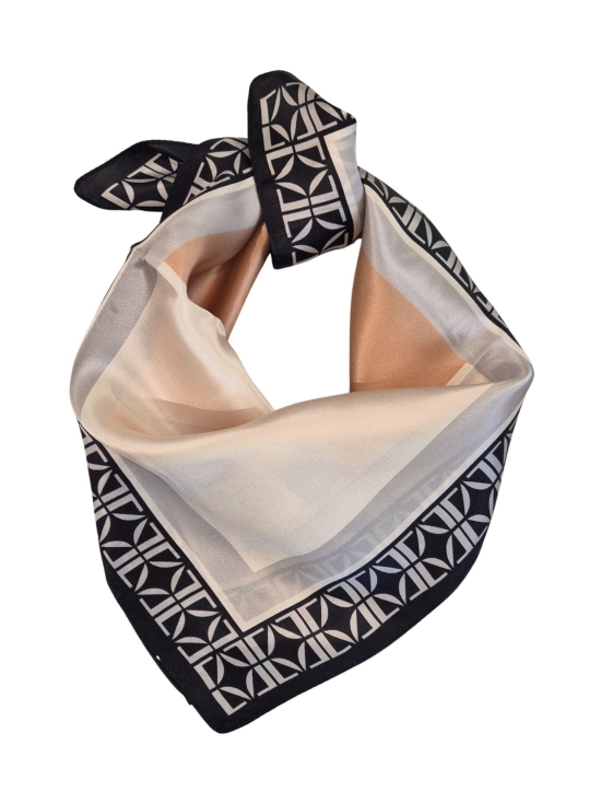 Lasessor - LA Adria -silkkihuivi 53x53cm - BEIGE | Stockmann - photo 1