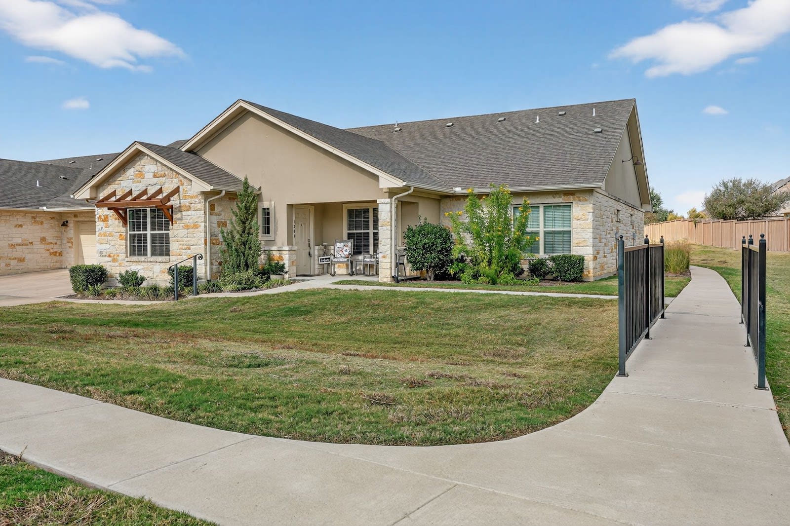 CS1031 Texas Active Living Portfolio II, DST property photo