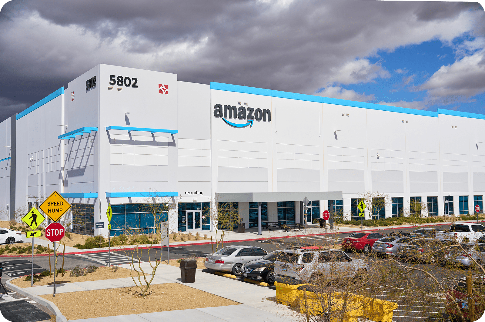 Distribution warehouse
