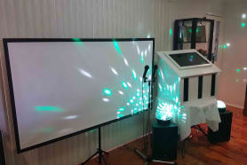 Jukebox Karaoke Projector 4 300x225