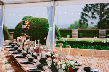 The Essentials for Planning a Summer Wedding