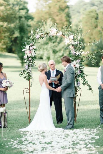 Why you should have a bridal arch on your wedding day