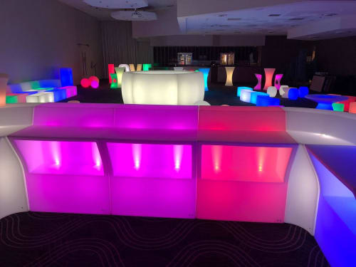 10. GLOW Bar