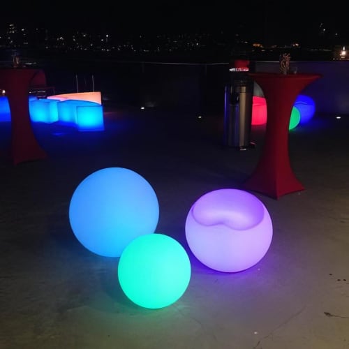 Glow-sphere-chair 1