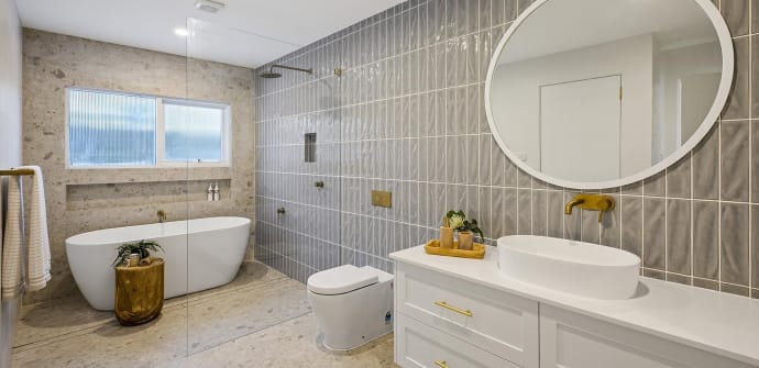A new shower and bath screen combo
