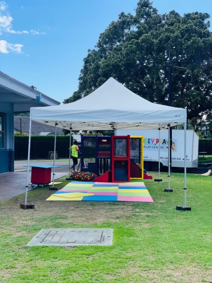 Pop up marquee