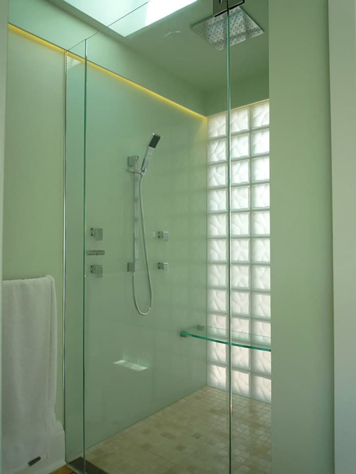 glass shower screens cut to size