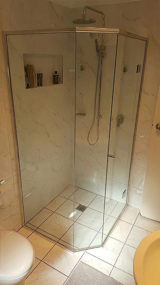 glass shower screens cut to size