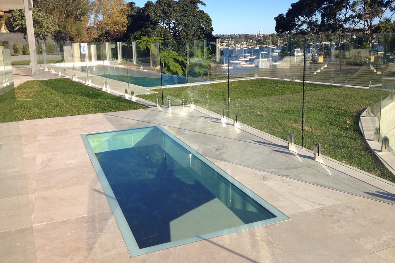 Architectural Glass Specialists Commercial & Residential