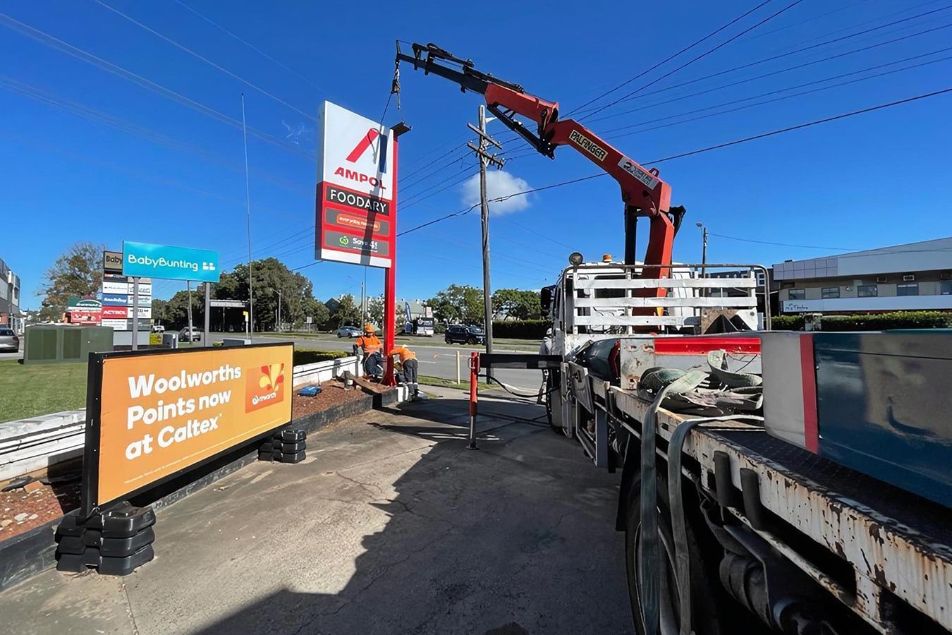 Hiab Crane Truck Hire. Sydney Wide Crane Trucks