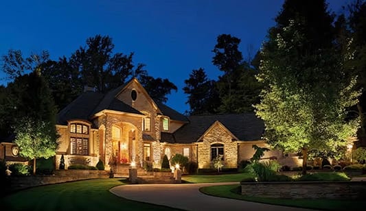 Avanto Electrical Group - Complete Landscape Lighting