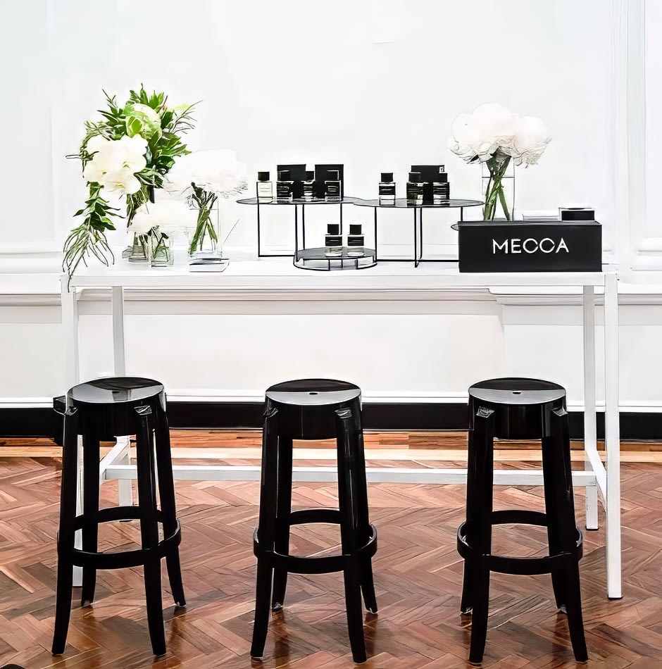 A table with black ghost stools.