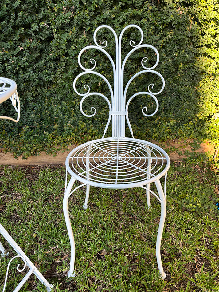 A ceremony signing chair