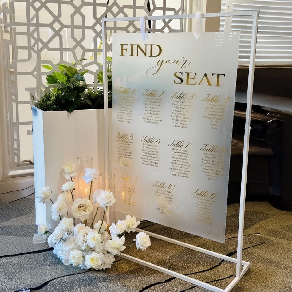 An elegant class welcome sign for an engagement