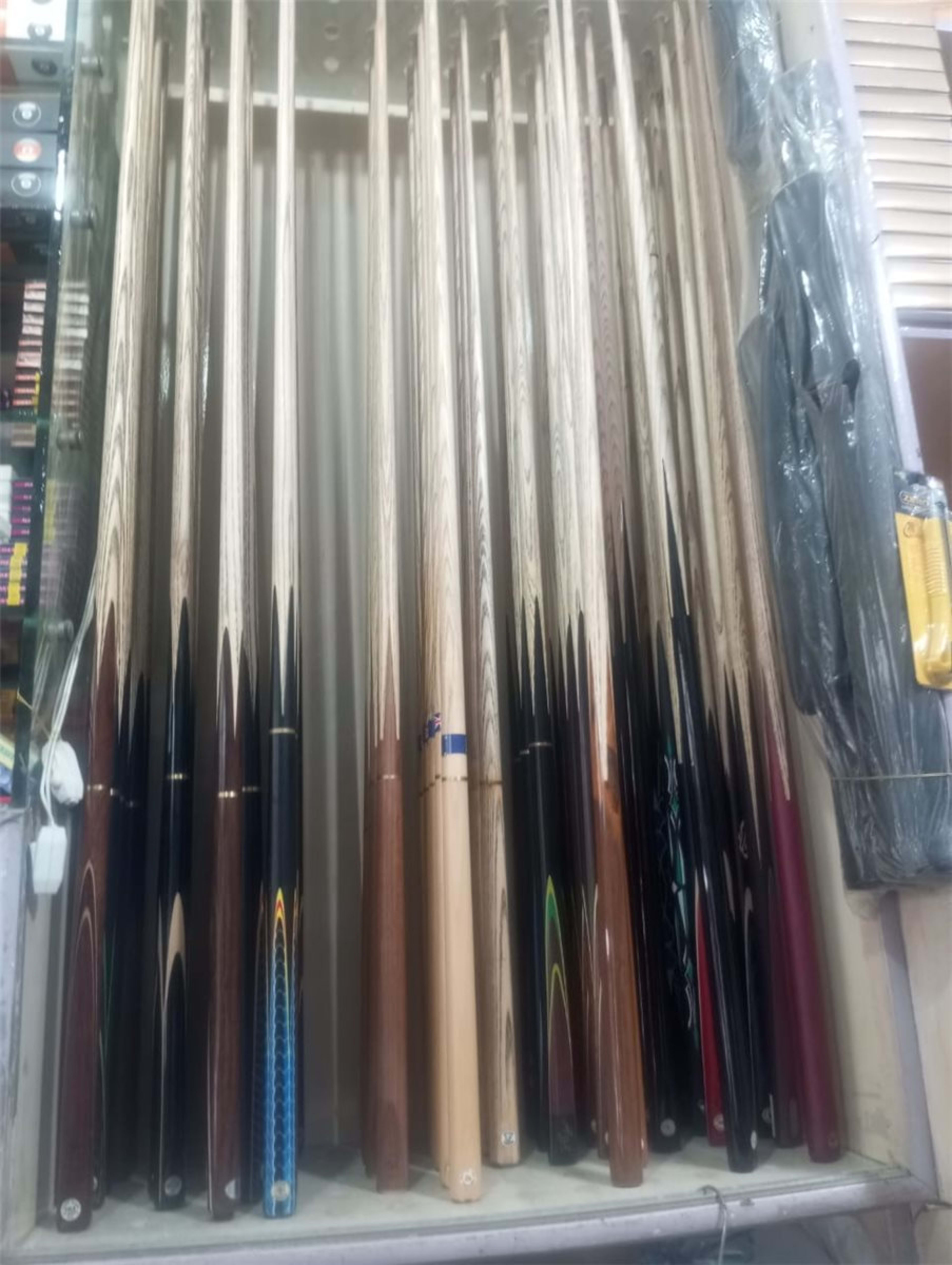 Snooker Cue Sticks