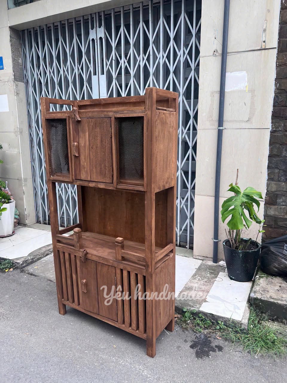 Tủ Gỗ Cánh Lưới