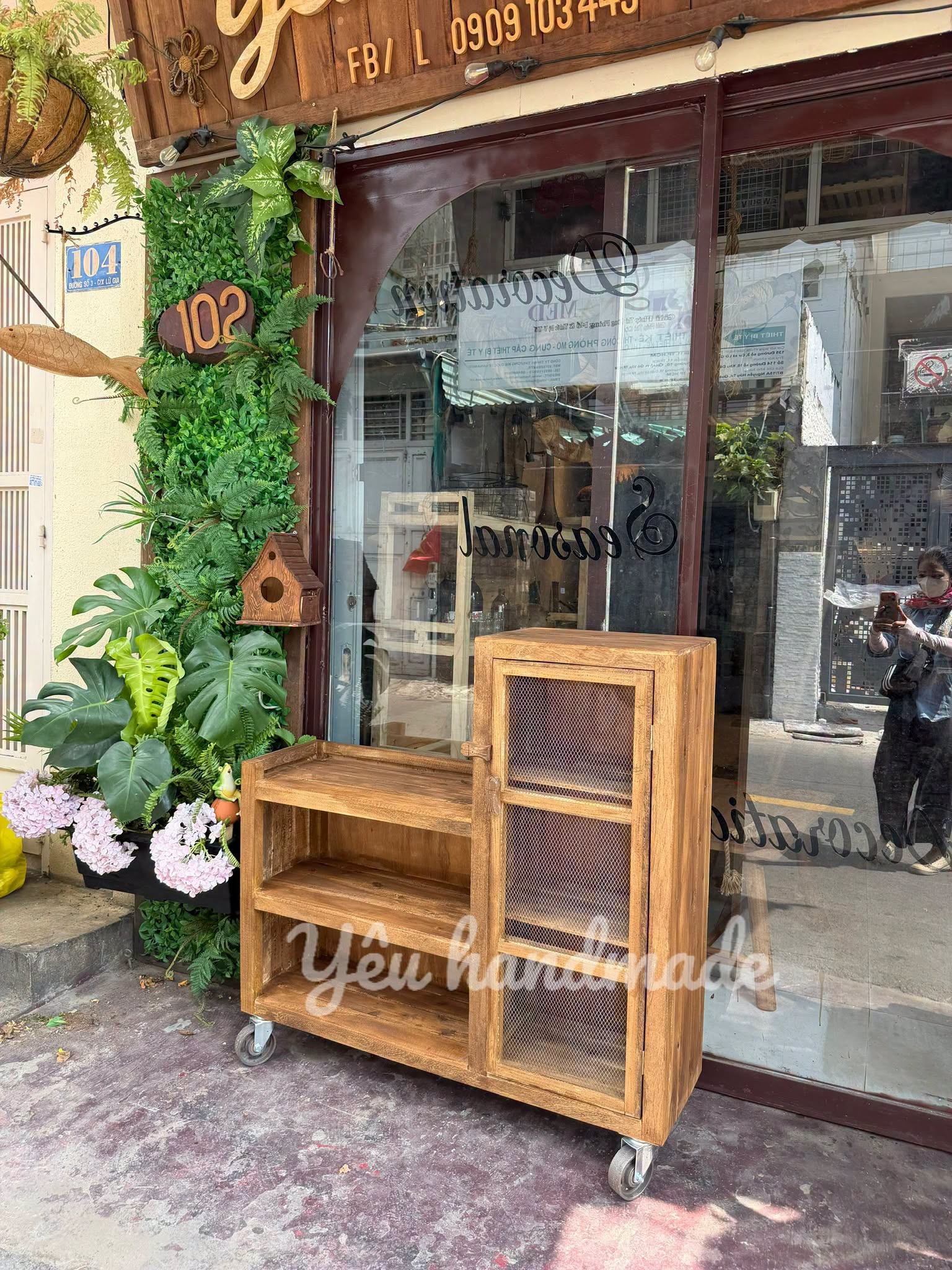 Tủ Kệ Gỗ Lưới Rustic
