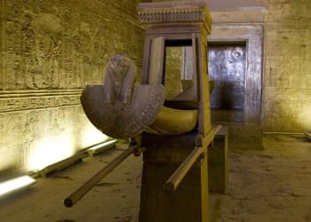 interior-templo-horus-edfu