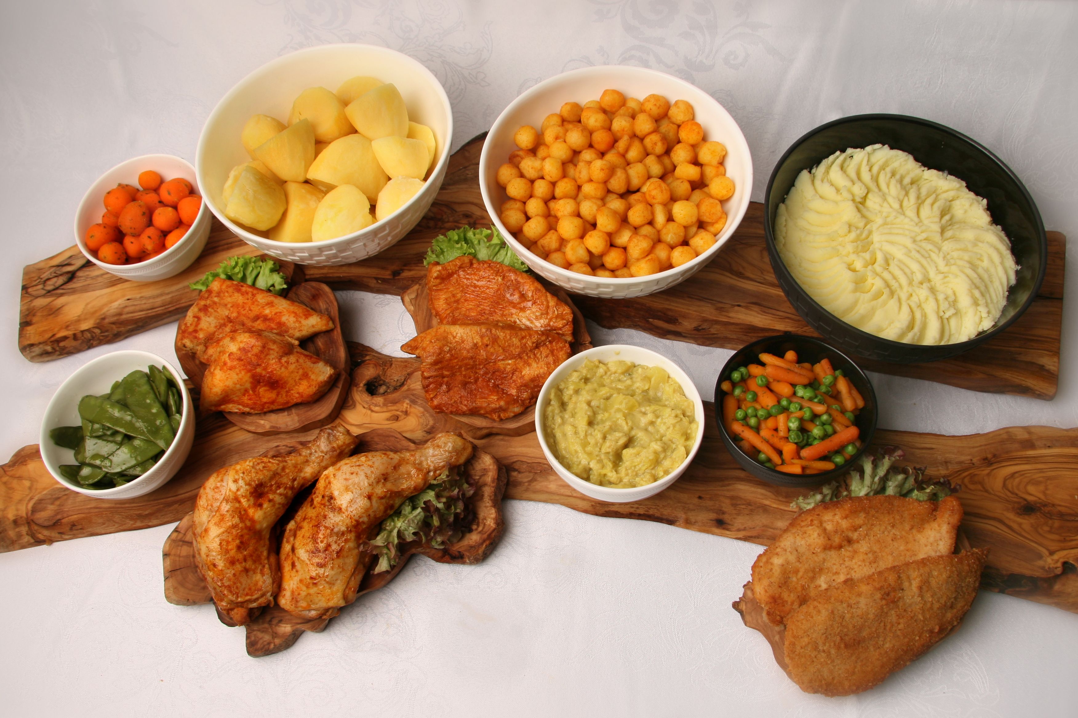 Kipfilet (18%) met jus, Aardappelpuree en Erwten/wortelen