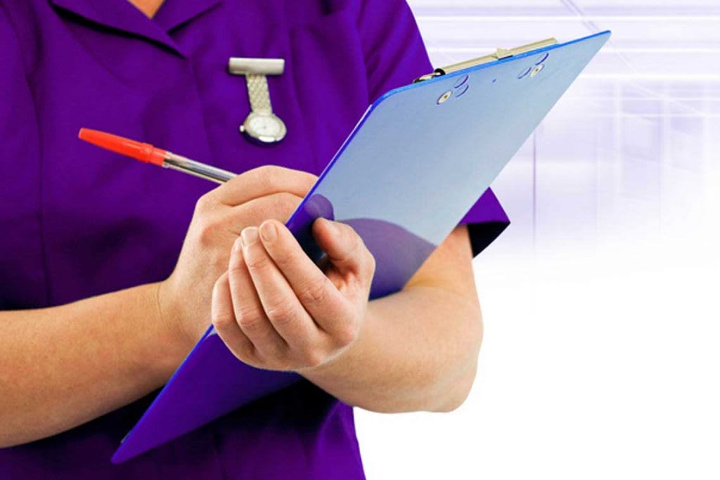 purple shirt hands holding clipboard