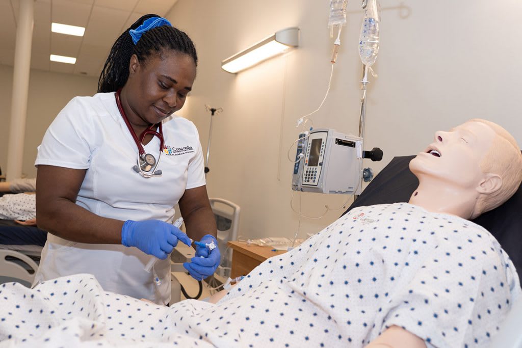 CSP nursing student in sim lab