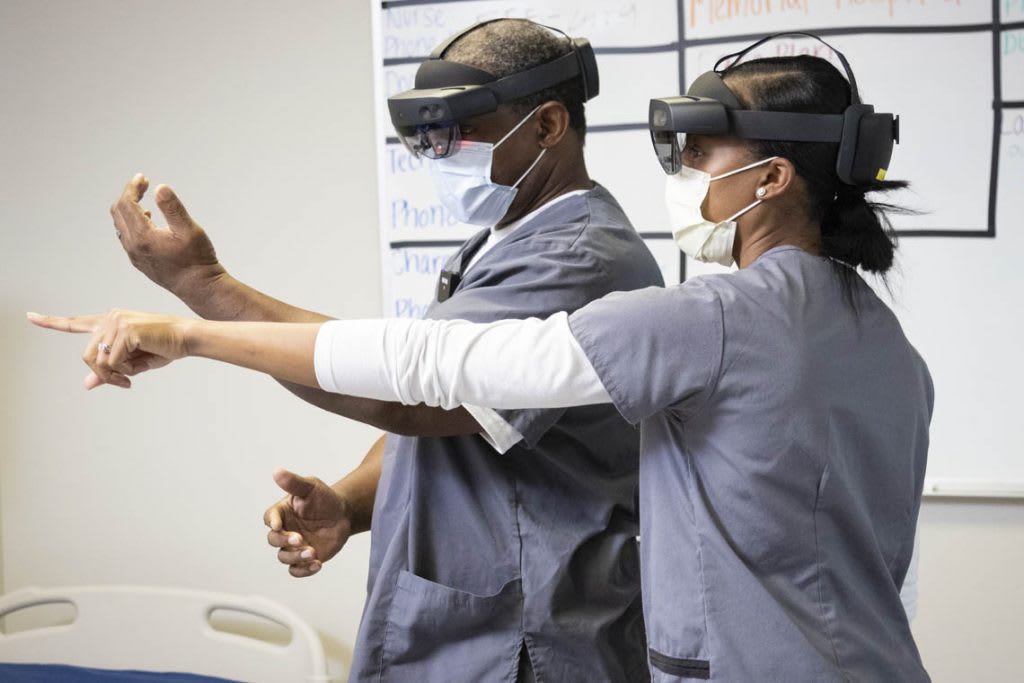 nursing students with VR glasses