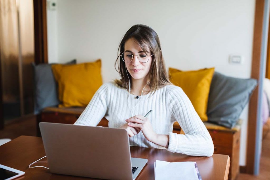 student nurse studying