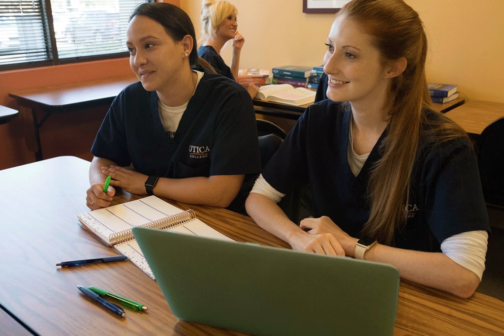 Online Accelerated Nursing Coursework Utica ABSN