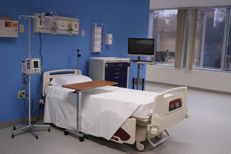 Nursing lab at Xavier University Nursing labs at Xavier prepare ABSN students by replicating the hospital environment.