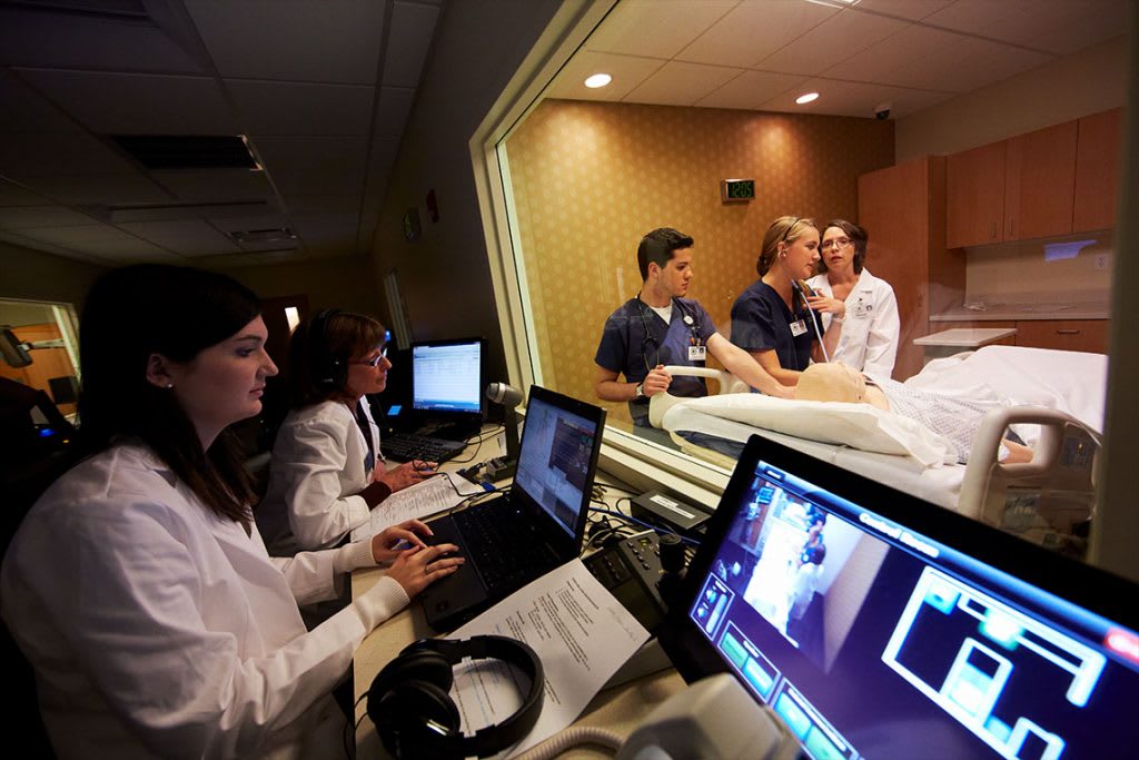 nursing students in simulation lab